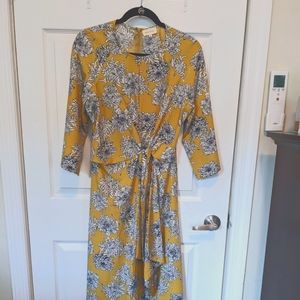 Kimono-Style Dress with Keyhole Neck